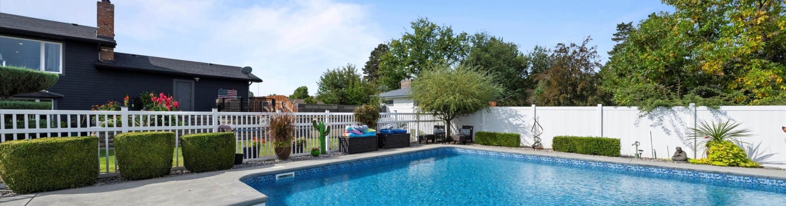 8th Ave, Kennewick, Washington 99336, 3 Bedrooms Bedrooms, 0 ,3 BathroomsBathrooms,Houses,For Sale,8th Ave,0,287370