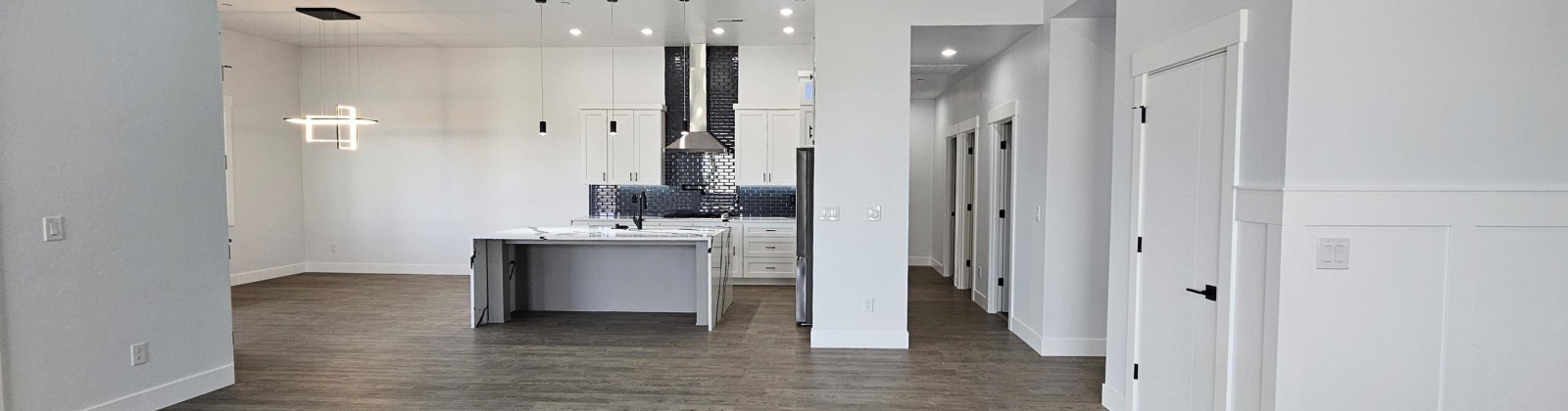 Bing Street, West Richland, Washington 99353, 5 Bedrooms Bedrooms, 0 ,5 BathroomsBathrooms,Houses,For Rent,Bing Street,0,287367