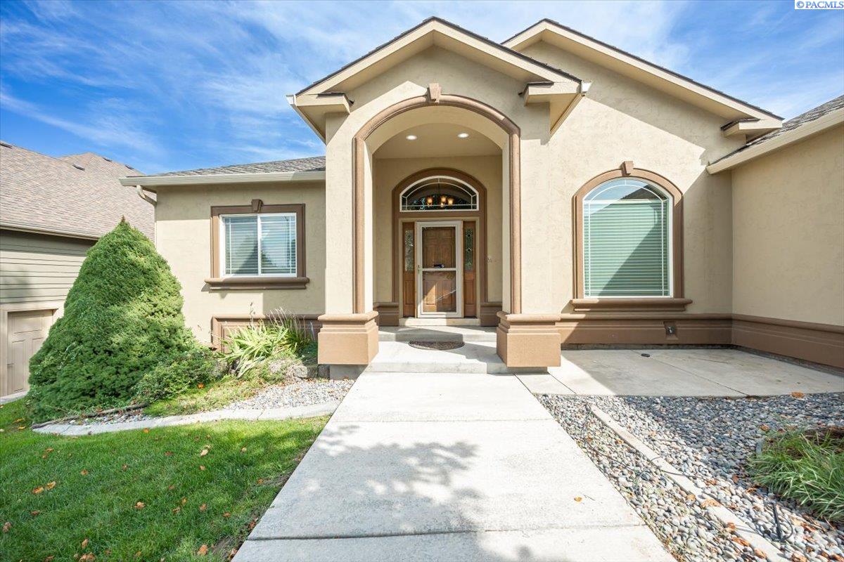 Morain, Kennewick, Washington 99337, 4 Bedrooms Bedrooms, 0 ,2 BathroomsBathrooms,Houses,For Sale,Morain,0,287383
