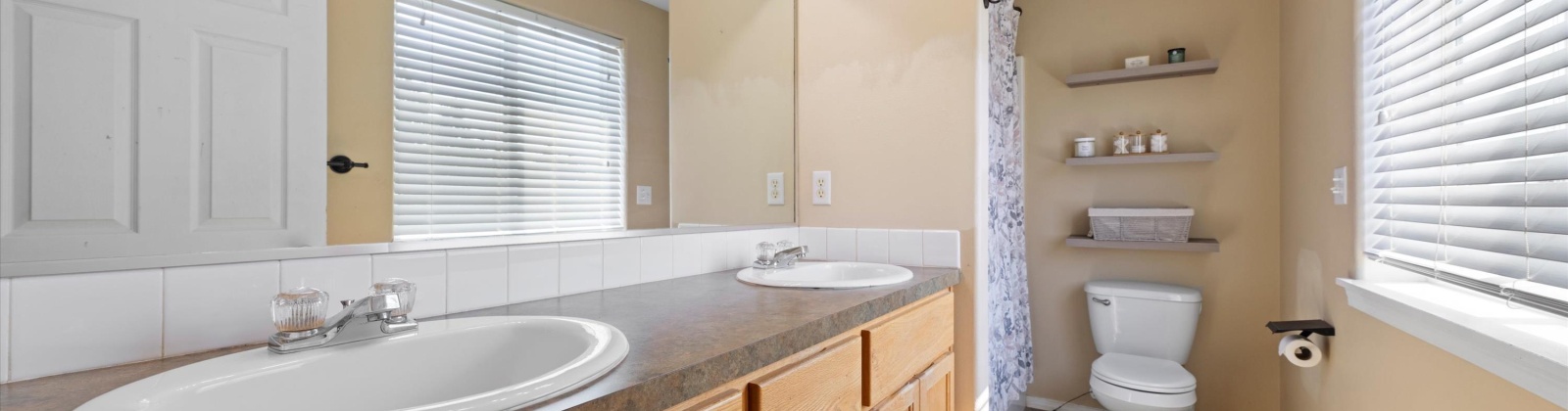 Norfolk Dr, Pasco, Washington 99301, 4 Bedrooms Bedrooms, 0 ,4 BathroomsBathrooms,Houses,For Sale,Norfolk Dr,0,287388