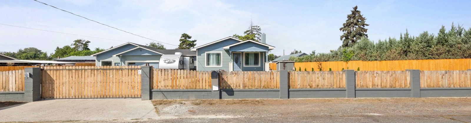 7th Ave, Yakima, Washington 98902, 4 Bedrooms Bedrooms, 0 ,4 BathroomsBathrooms,Houses,For Sale,7th Ave,0,287389