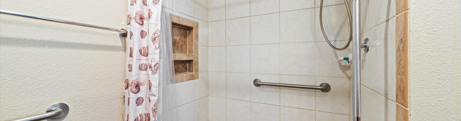 Flores Ln, Pasco, Washington 99301, 3 Bedrooms Bedrooms, 0 ,2 BathroomsBathrooms,Houses,For Sale,Flores Ln,0,287408