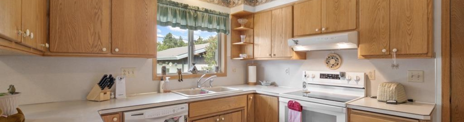Union Street, Palouse, Washington 99161, 3 Bedrooms Bedrooms, 0 ,2 BathroomsBathrooms,Houses,For Sale,Union Street,0,287402