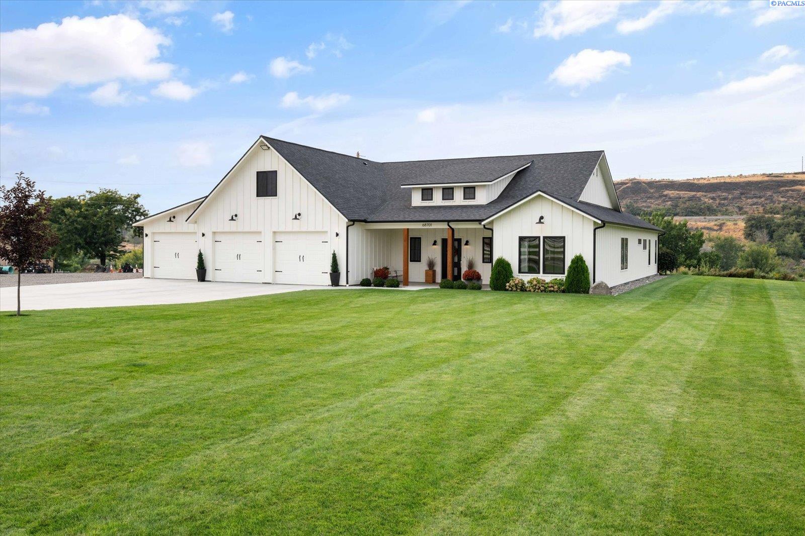 Island View PR NW, Prosser, Washington 99350, 4 Bedrooms Bedrooms, 0 ,4 BathroomsBathrooms,Houses,For Sale,Island View PR NW,0,287401