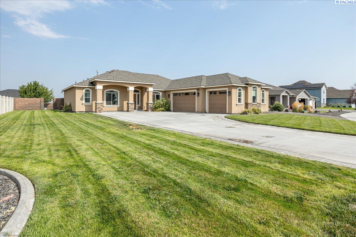 Cobalt Drive, West Richland, Washington 99353, 4 Bedrooms Bedrooms, 0 ,4 BathroomsBathrooms,Houses,For Sale,Cobalt Drive,0,287424