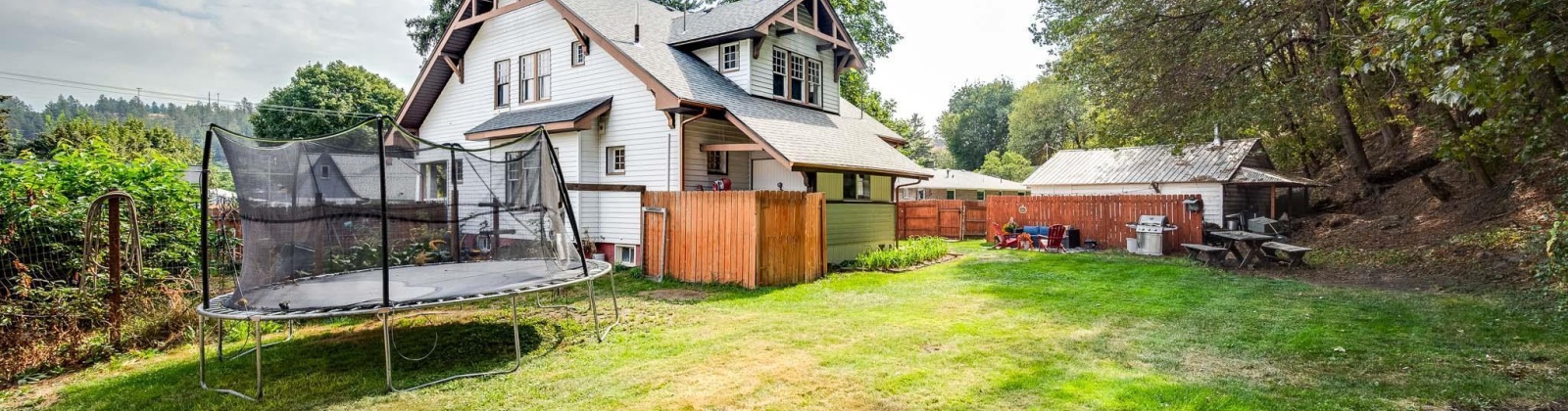 Perkins, Colfax, Washington 99111, 5 Bedrooms Bedrooms, 0 ,2 BathroomsBathrooms,Houses,For Sale,Perkins,0,287415