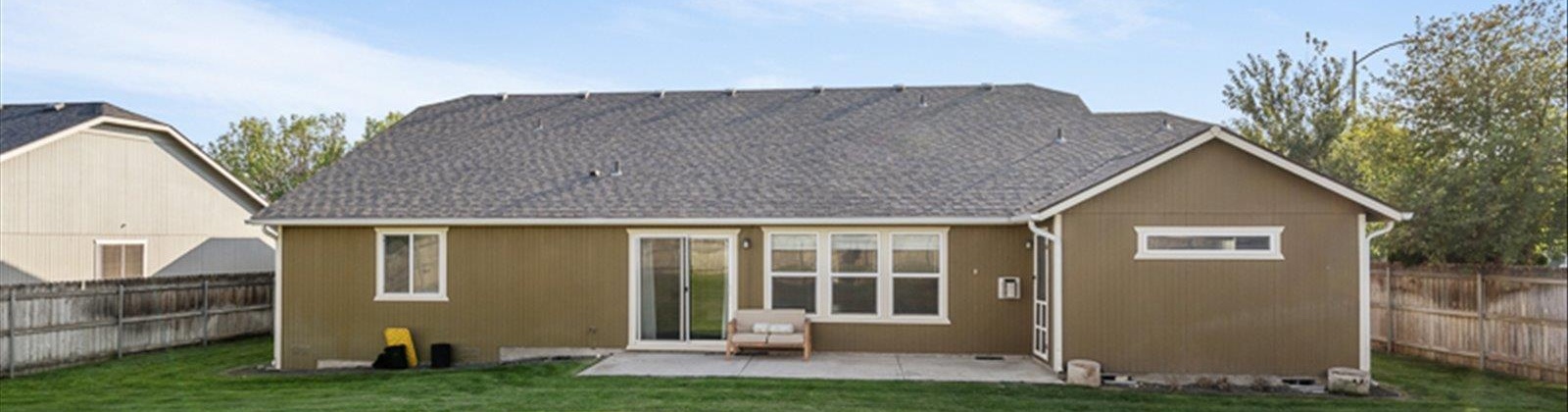 Chris St., West Richland, Washington 99353, 4 Bedrooms Bedrooms, 0 ,3 BathroomsBathrooms,Houses,For Sale,Chris St.,0,287417