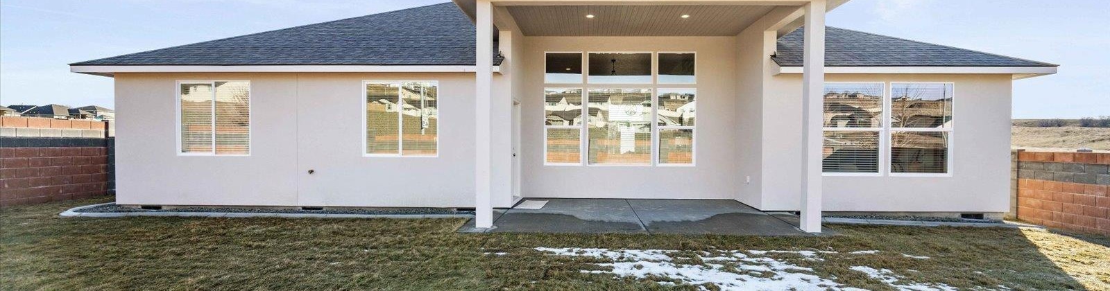 30th Ave., Kennewick, Washington 99338, 4 Bedrooms Bedrooms, 0 ,2 BathroomsBathrooms,Houses,For Sale,30th Ave.,0,287435