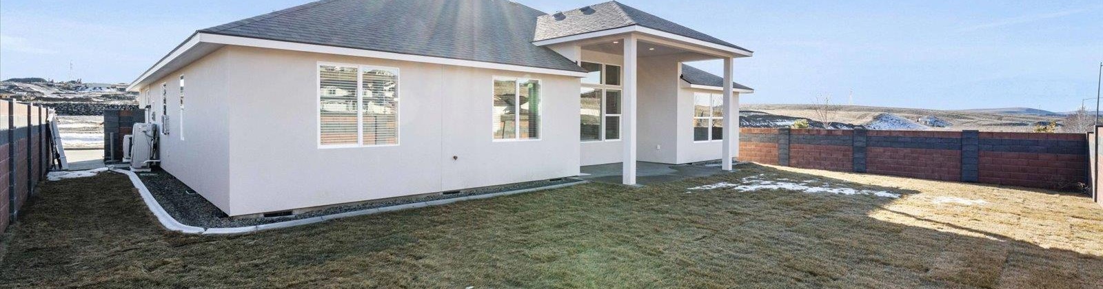 30th Ave., Kennewick, Washington 99338, 4 Bedrooms Bedrooms, 0 ,2 BathroomsBathrooms,Houses,For Sale,30th Ave.,0,287435