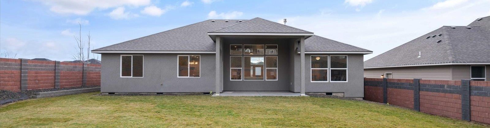 28th Pl., Kennewick, Washington 99338, 4 Bedrooms Bedrooms, 0 ,2 BathroomsBathrooms,Houses,For Sale,28th Pl.,0,287434