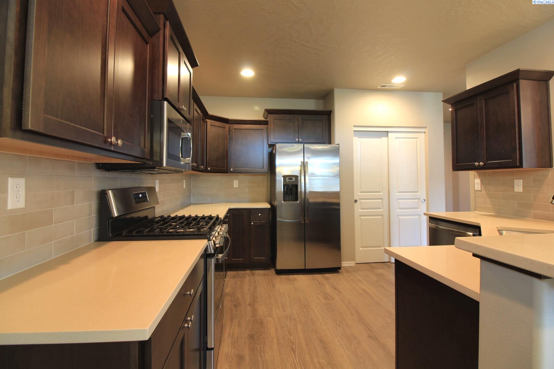 Whimbrel Lane, Pasco, Washington 99301, 3 Bedrooms Bedrooms, 0 ,2 BathroomsBathrooms,Houses,For Rent,Whimbrel Lane,0,287438