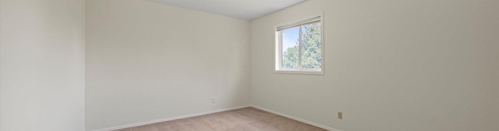 9th Ave, Kennewick, Washington 99336, 5 Bedrooms Bedrooms, 0 ,4 BathroomsBathrooms,Houses,For Sale,9th Ave,0,287444
