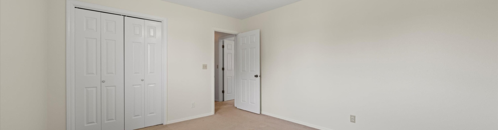 9th Ave, Kennewick, Washington 99336, 5 Bedrooms Bedrooms, 0 ,4 BathroomsBathrooms,Houses,For Sale,9th Ave,0,287444