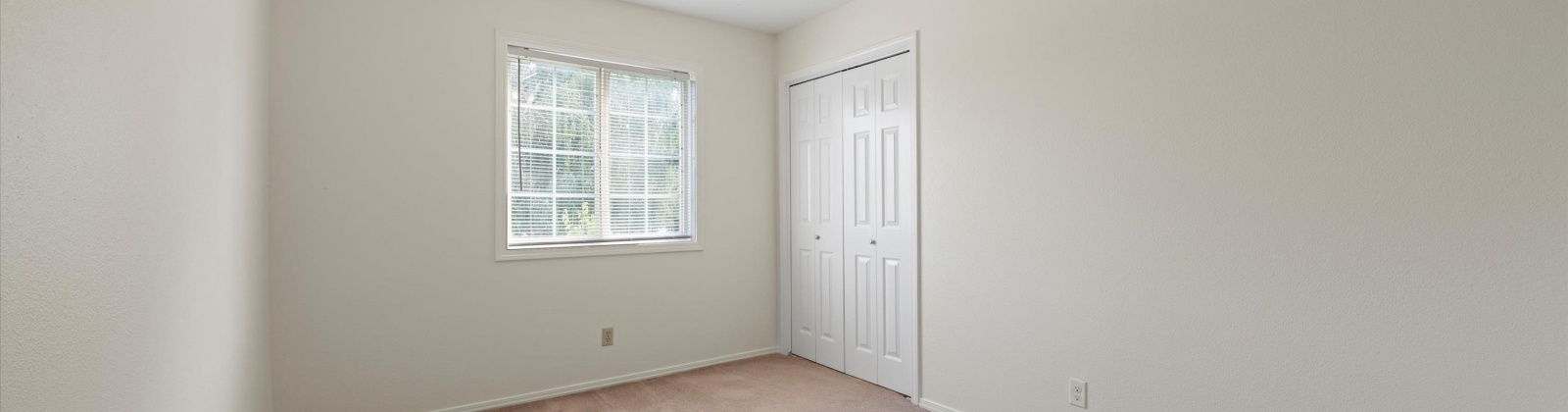 9th Ave, Kennewick, Washington 99336, 5 Bedrooms Bedrooms, 0 ,4 BathroomsBathrooms,Houses,For Sale,9th Ave,0,287444