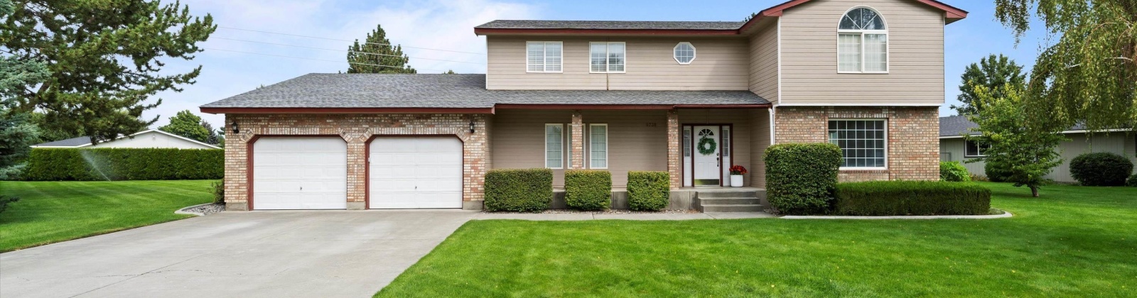 9th Ave, Kennewick, Washington 99336, 5 Bedrooms Bedrooms, 0 ,4 BathroomsBathrooms,Houses,For Sale,9th Ave,0,287444
