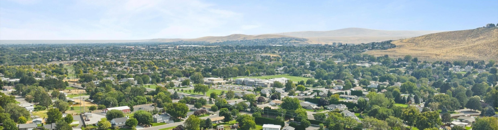 9th Ave, Kennewick, Washington 99336, 5 Bedrooms Bedrooms, 0 ,4 BathroomsBathrooms,Houses,For Sale,9th Ave,0,287444