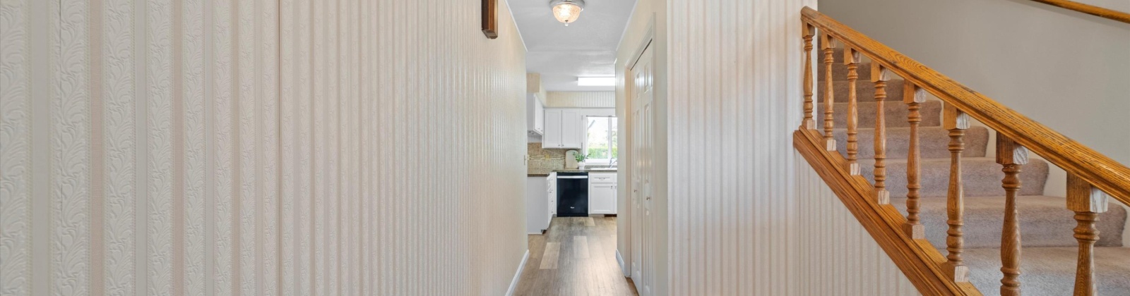 9th Ave, Kennewick, Washington 99336, 5 Bedrooms Bedrooms, 0 ,4 BathroomsBathrooms,Houses,For Sale,9th Ave,0,287444
