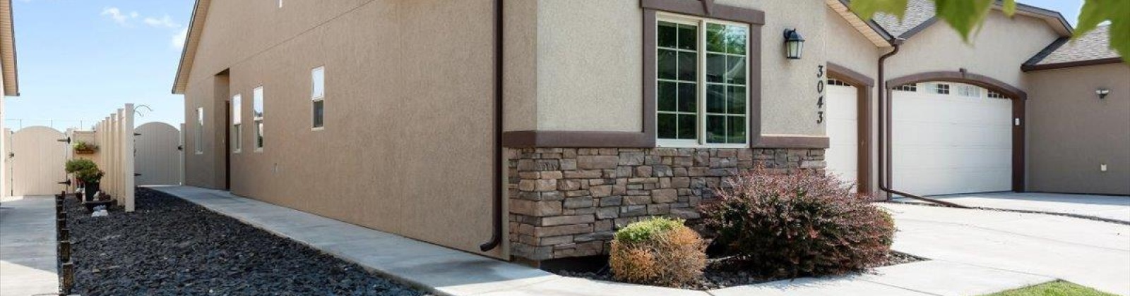 Dennis Place, Kennewick, Washington 99337, 2 Bedrooms Bedrooms, 0 ,2 BathroomsBathrooms,Condos/townhomes,For Sale,Dennis Place,0,287441