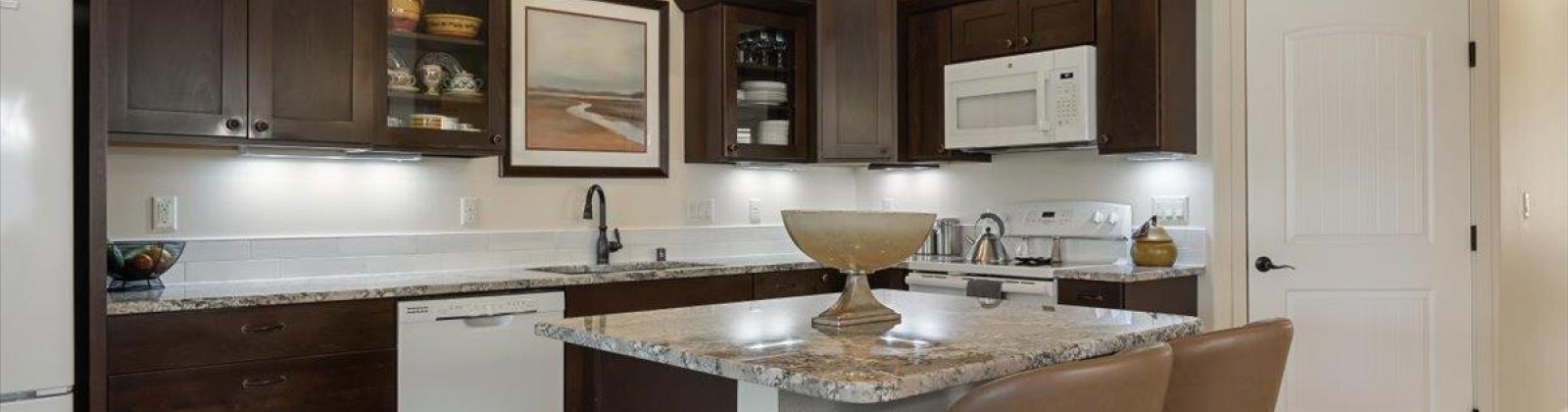 Dennis Place, Kennewick, Washington 99337, 2 Bedrooms Bedrooms, 0 ,2 BathroomsBathrooms,Condos/townhomes,For Sale,Dennis Place,0,287441