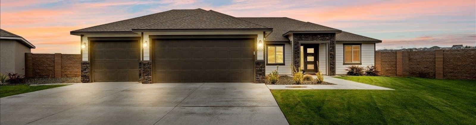 32nd Ave, Kennewick, Washington 99338, 4 Bedrooms Bedrooms, 0 ,2 BathroomsBathrooms,Houses,For Sale,32nd Ave,0,287445