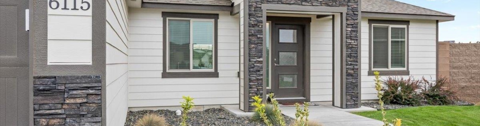 32nd Ave, Kennewick, Washington 99338, 4 Bedrooms Bedrooms, 0 ,2 BathroomsBathrooms,Houses,For Sale,32nd Ave,0,287445