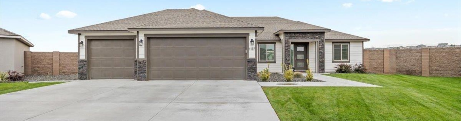 32nd Ave, Kennewick, Washington 99338, 4 Bedrooms Bedrooms, 0 ,2 BathroomsBathrooms,Houses,For Sale,32nd Ave,0,287445