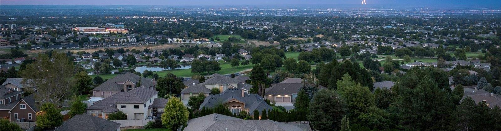 46th, Kennewick, Washington 99337, 4 Bedrooms Bedrooms, 0 ,4 BathroomsBathrooms,Houses,For Sale,46th,0,287446