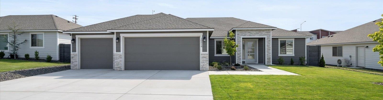 Chinook Dr, Pasco, Washington 99301, 4 Bedrooms Bedrooms, 0 ,2 BathroomsBathrooms,Houses,For Sale,Chinook Dr,0,287448