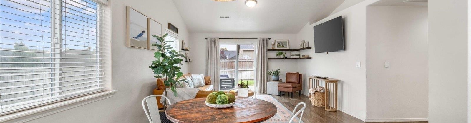6th Pl., Kennewick, Washington 99336, 3 Bedrooms Bedrooms, 0 ,2 BathroomsBathrooms,Houses,For Sale,6th Pl.,0,287449