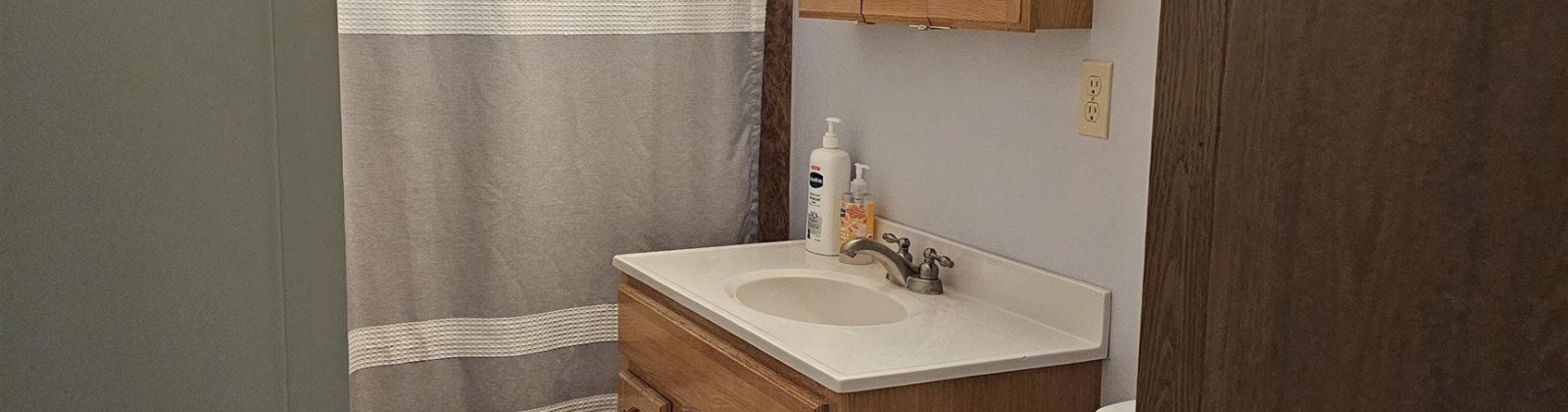 Irving Street, Pullman, Washington 99163, 4 Bedrooms Bedrooms, 0 ,3 BathroomsBathrooms,Multi-family,For Sale,Irving Street,0,287468