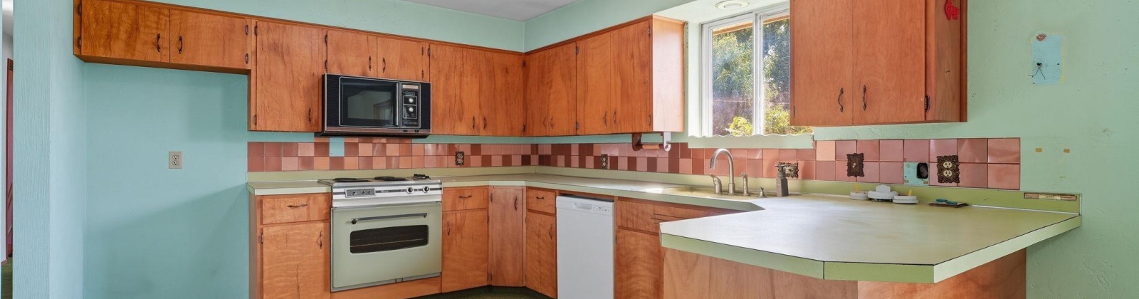 Finley Road, Kennewick, Washington 99337, 3 Bedrooms Bedrooms, 0 ,2 BathroomsBathrooms,Houses,For Sale,Finley Road,0,287465
