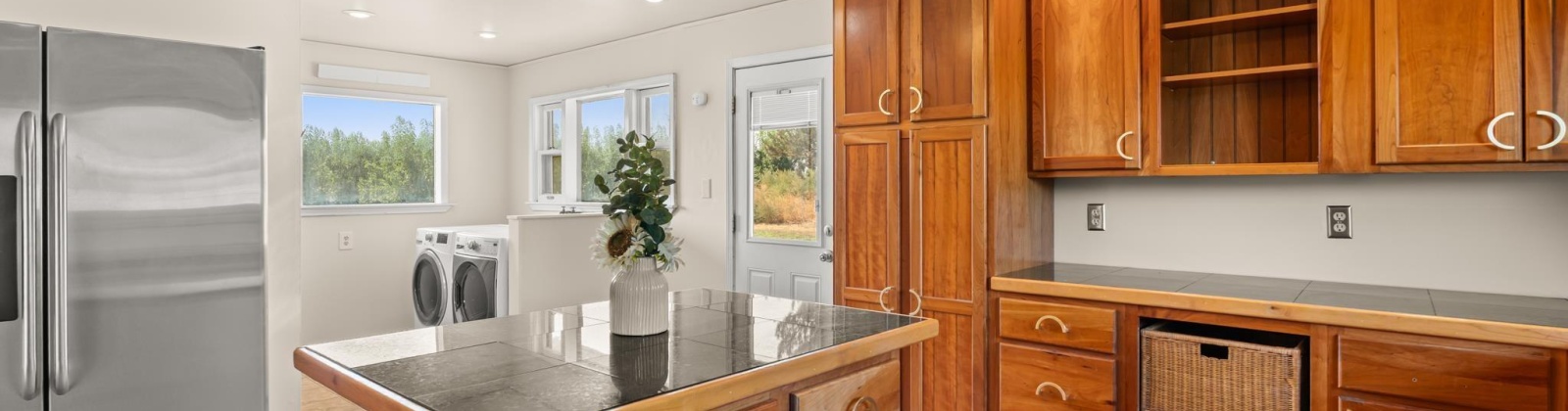 Walnut Lane, Grandview, Washington 98930-9226, 4 Bedrooms Bedrooms, 0 ,2 BathroomsBathrooms,Houses,For Sale,Walnut Lane,0,287459