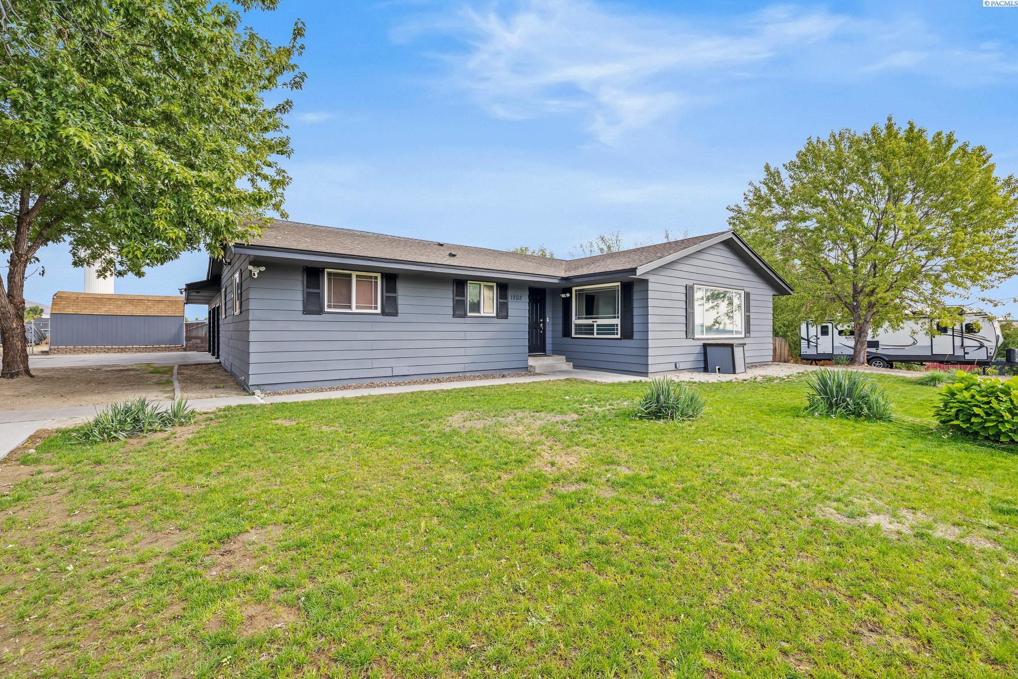 Karen Ave, Benton City, Washington 99320, 3 Bedrooms Bedrooms, 0 ,2 BathroomsBathrooms,Houses,For Sale,Karen Ave,0,287479