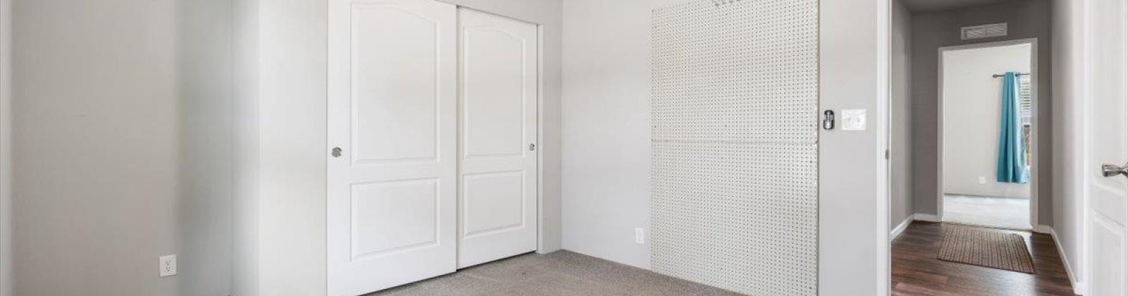 Chelan Dr, West Richland, Washington 99353, 5 Bedrooms Bedrooms, 0 ,3 BathroomsBathrooms,Manufactured Homes,For Sale,Chelan Dr,0,287486