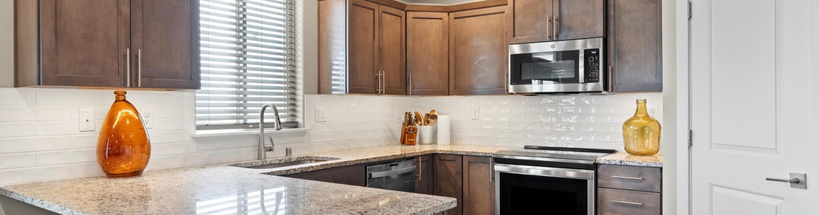 Kellogg, Kennewick, Washington 99338, 5 Bedrooms Bedrooms, 0 ,3 BathroomsBathrooms,Houses,For Sale,Kellogg,0,287490