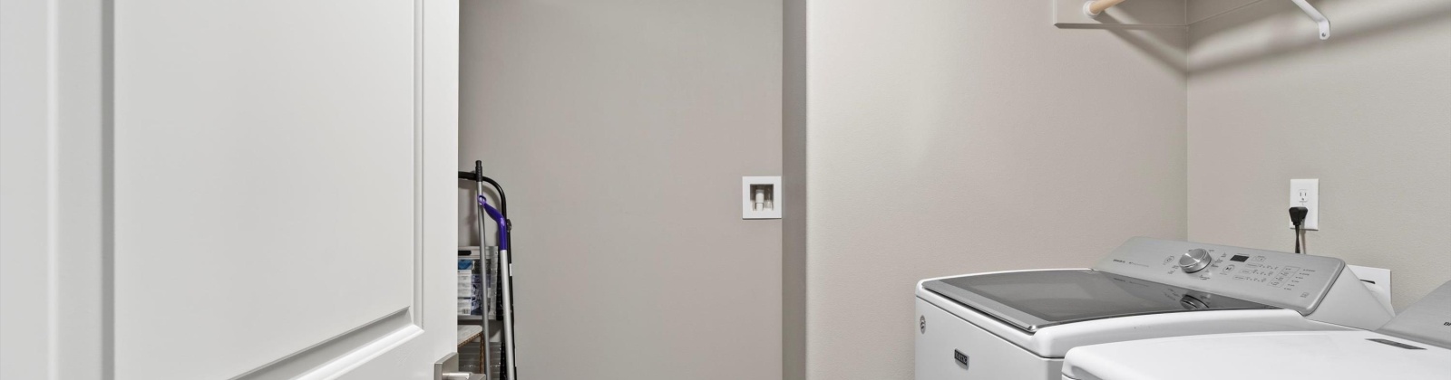 Kellogg, Kennewick, Washington 99338, 5 Bedrooms Bedrooms, 0 ,3 BathroomsBathrooms,Houses,For Sale,Kellogg,0,287490