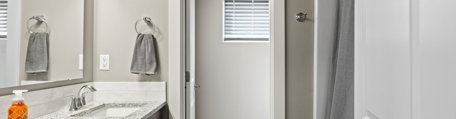 Kellogg, Kennewick, Washington 99338, 5 Bedrooms Bedrooms, 0 ,3 BathroomsBathrooms,Houses,For Sale,Kellogg,0,287490