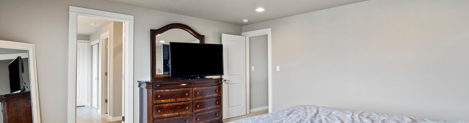 Kellogg, Kennewick, Washington 99338, 5 Bedrooms Bedrooms, 0 ,3 BathroomsBathrooms,Houses,For Sale,Kellogg,0,287490