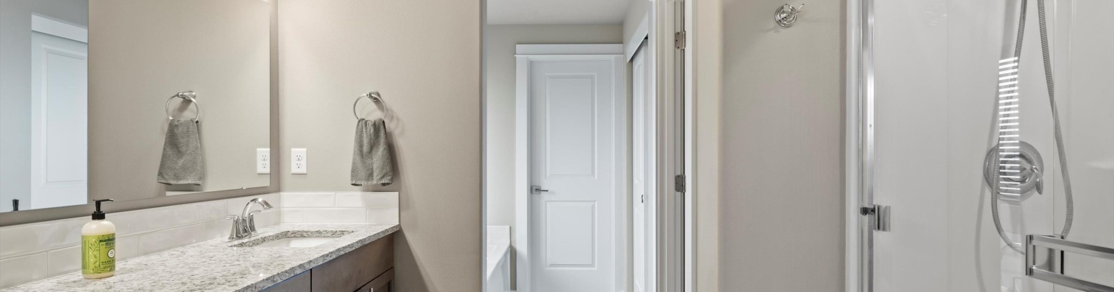 Kellogg, Kennewick, Washington 99338, 5 Bedrooms Bedrooms, 0 ,3 BathroomsBathrooms,Houses,For Sale,Kellogg,0,287490