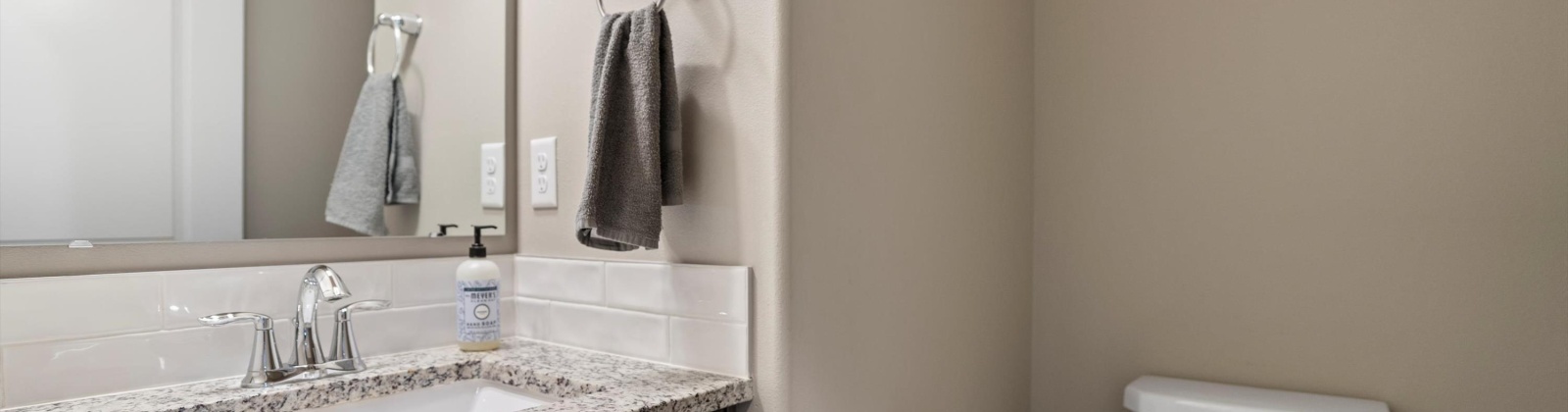 Kellogg, Kennewick, Washington 99338, 5 Bedrooms Bedrooms, 0 ,3 BathroomsBathrooms,Houses,For Sale,Kellogg,0,287490