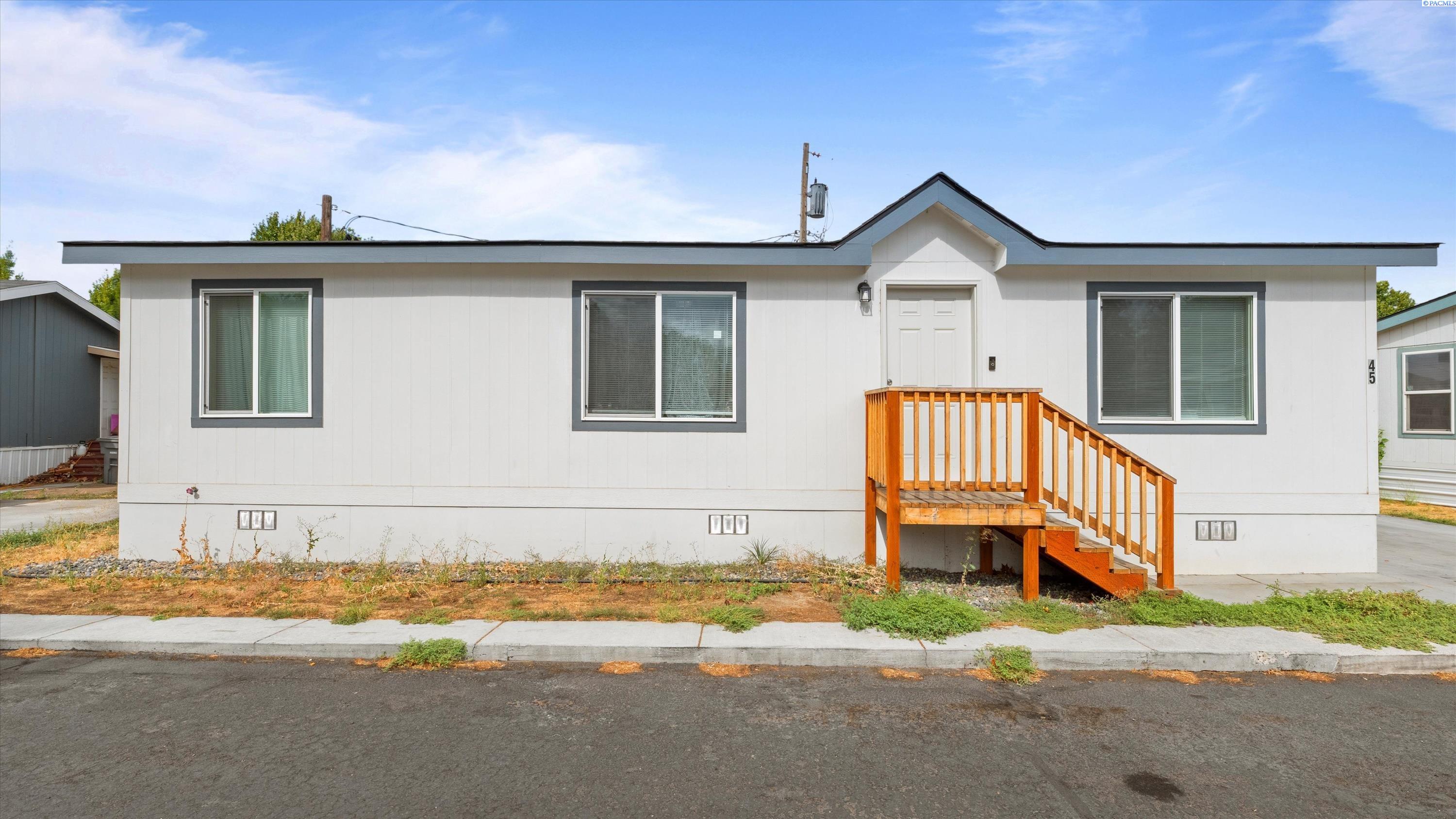 Cosmic Ln, Richland, Washington 99354, 3 Bedrooms Bedrooms, 0 ,2 BathroomsBathrooms,Manufactured Homes,For Sale,Cosmic Ln,0,287508