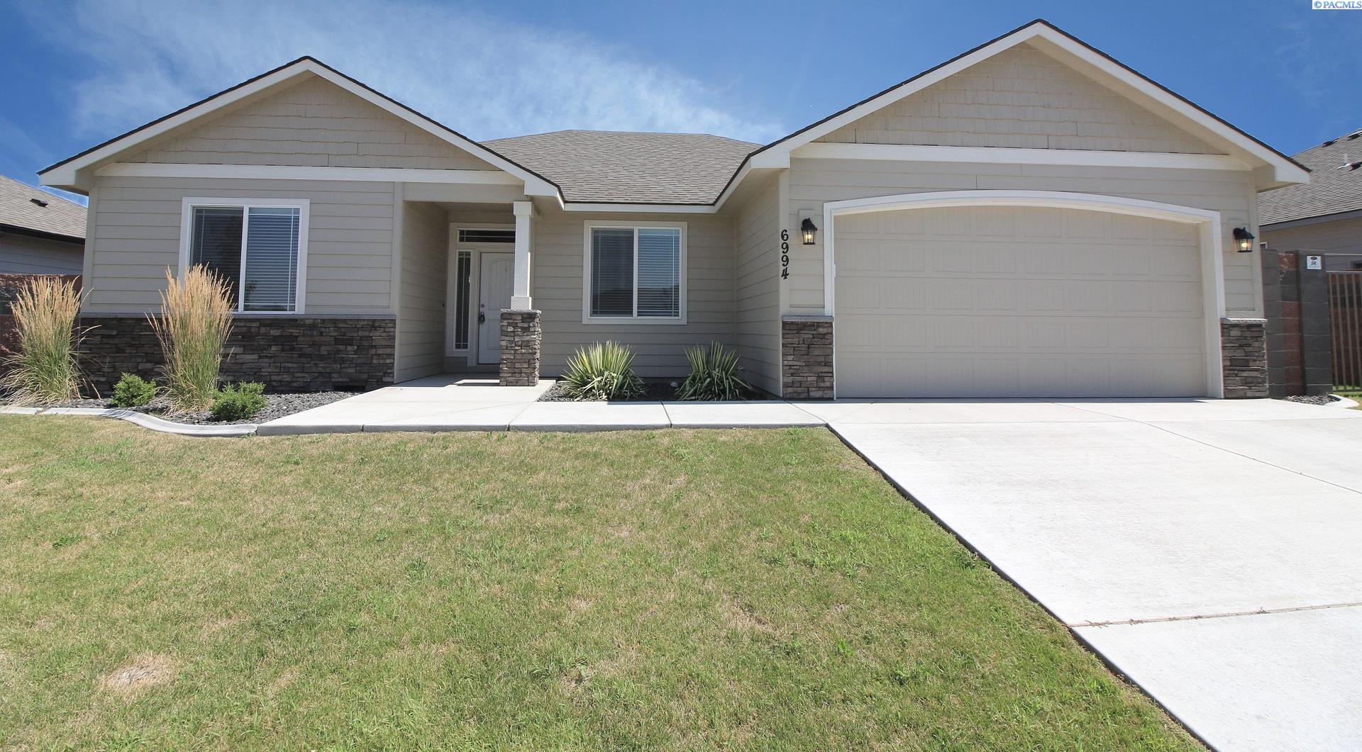 31st Avenue, Kennewick, Washington 99338, 3 Bedrooms Bedrooms, 0 ,2 BathroomsBathrooms,Houses,For Rent,31st Avenue,0,287500