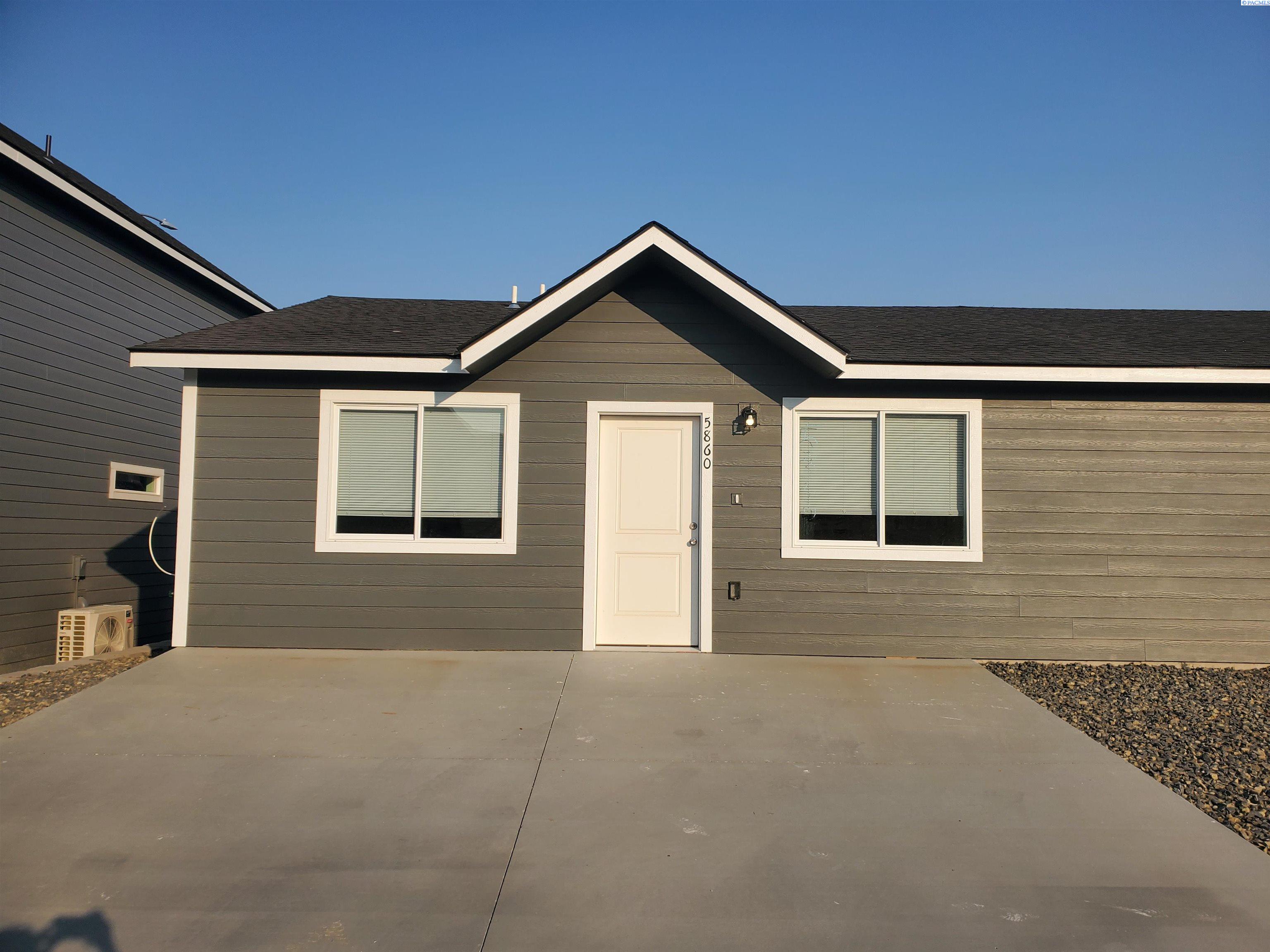 41 St, Kennewick, Washington 99338, 2 Bedrooms Bedrooms, 0 ,2 BathroomsBathrooms,Houses,For Rent,41 St,0,287505