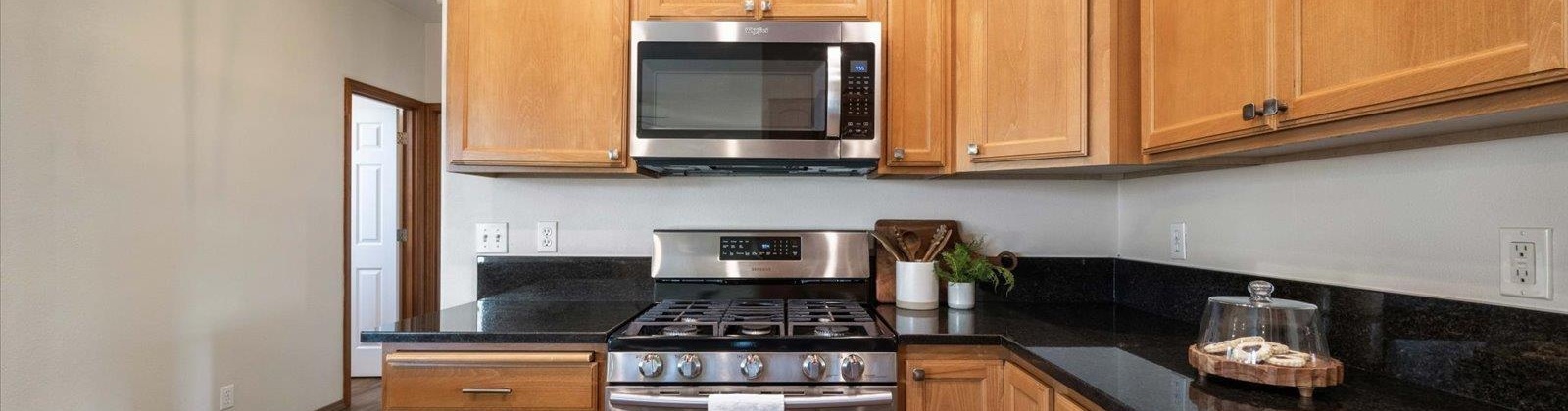 Idaho St, Kennewick, Washington 99336, 4 Bedrooms Bedrooms, 0 ,3 BathroomsBathrooms,Houses,For Sale,Idaho St,0,287502
