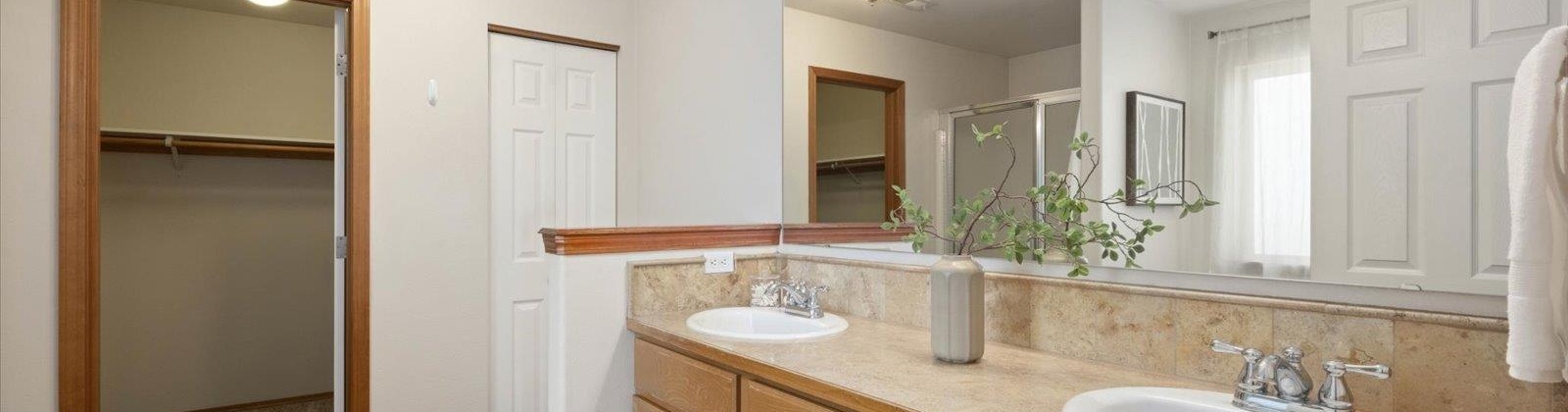 Idaho St, Kennewick, Washington 99336, 4 Bedrooms Bedrooms, 0 ,3 BathroomsBathrooms,Houses,For Sale,Idaho St,0,287502