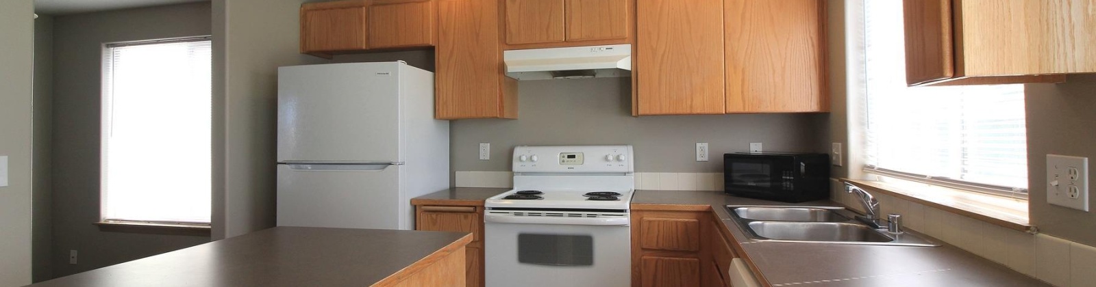 Overland Court, Pasco, Washington 99301, 3 Bedrooms Bedrooms, 0 ,3 BathroomsBathrooms,Houses,For Rent,Overland Court,0,287504