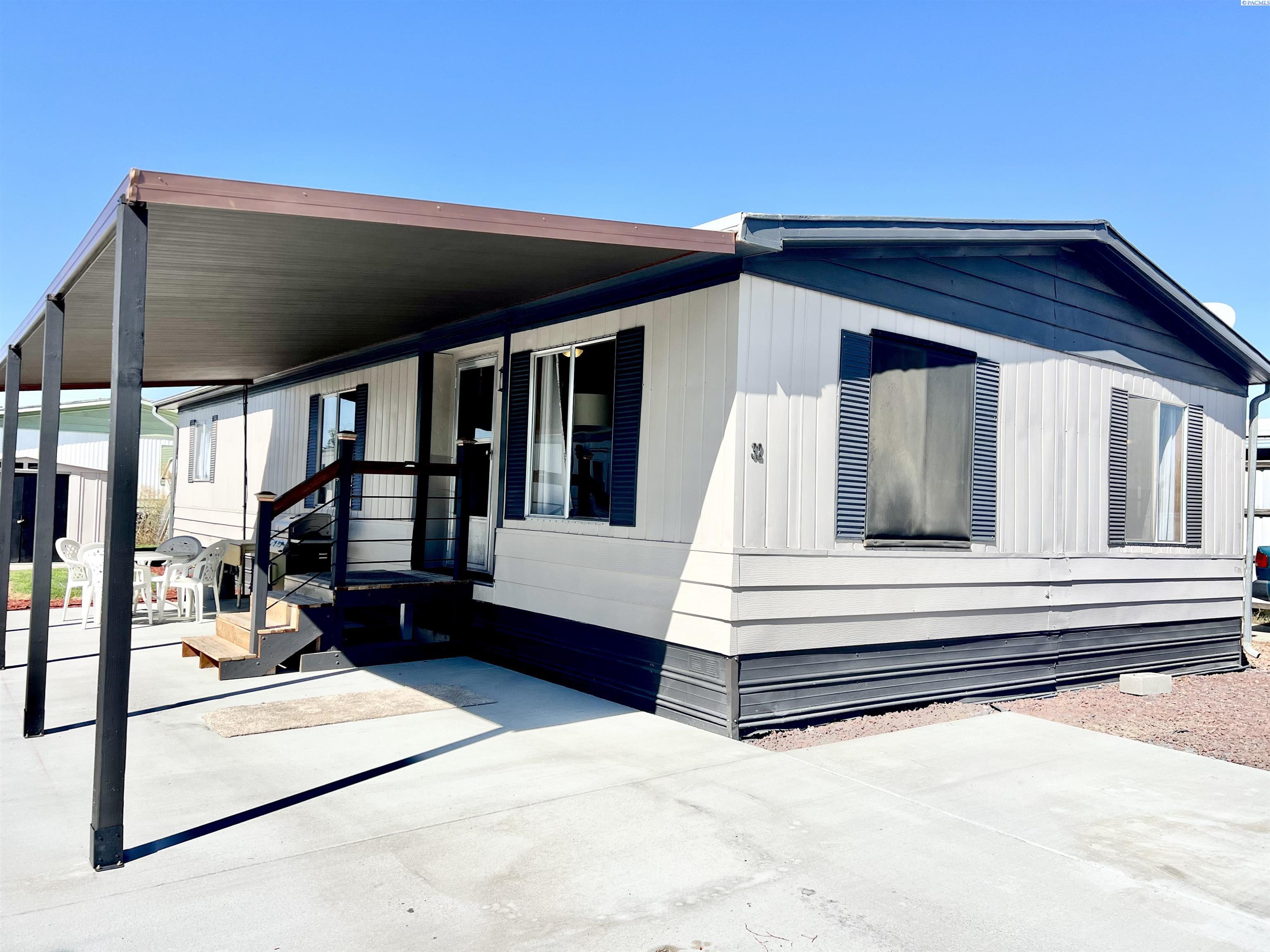 5th st, Sunnyside, Washington 98944, 2 Bedrooms Bedrooms, 0 ,2 BathroomsBathrooms,Manufactured Homes,For Sale,5th st,0,287524