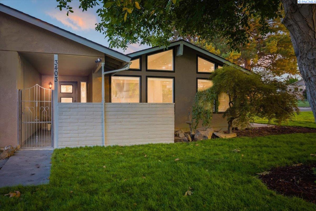 Hartford St, Kennewick, Washington 99337, 3 Bedrooms Bedrooms, 0 ,2 BathroomsBathrooms,Houses,For Sale,Hartford St,0,287521