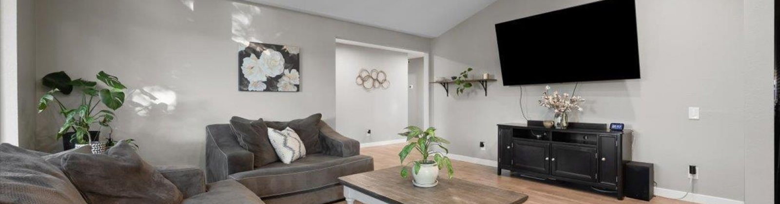Hartford St, Kennewick, Washington 99337, 3 Bedrooms Bedrooms, 0 ,2 BathroomsBathrooms,Houses,For Sale,Hartford St,0,287521