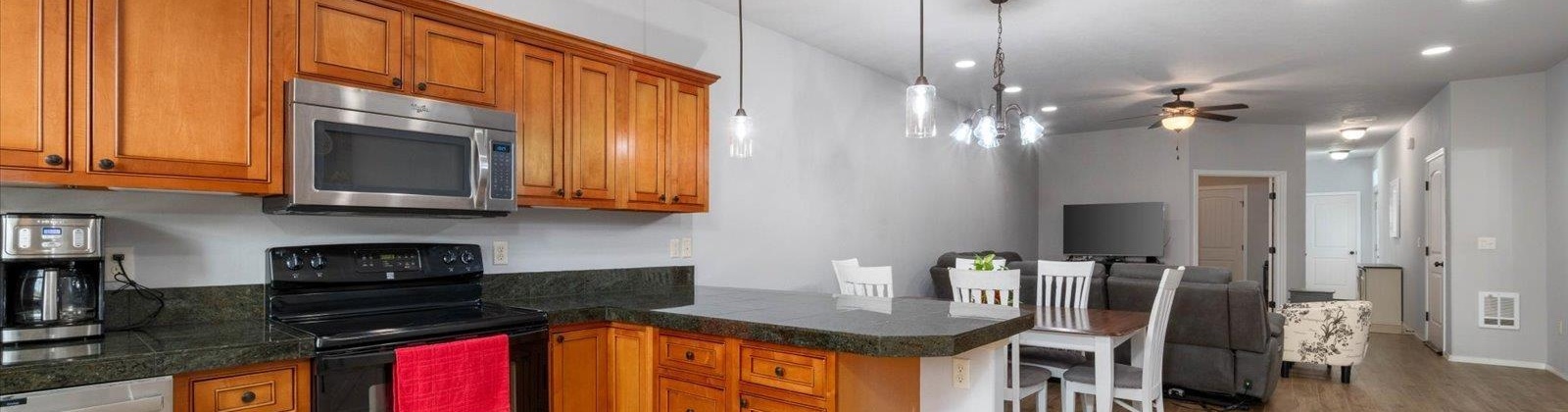 2nd Ave, Kennewick, Washington 99336, 3 Bedrooms Bedrooms, 0 ,2 BathroomsBathrooms,Condos/townhomes,For Sale,2nd Ave,0,287515